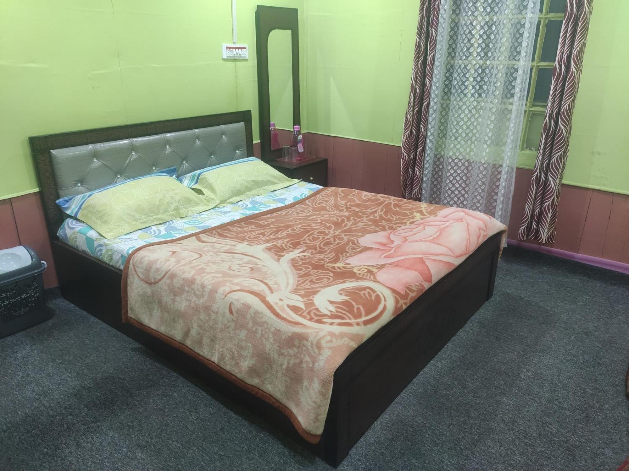 Lakeside Homestay Srinagar Szoba fotó